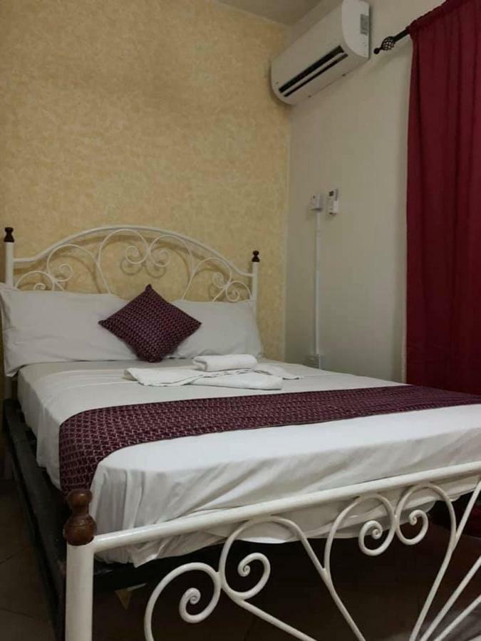 Vlv International Guest House Кололі Екстер'єр фото